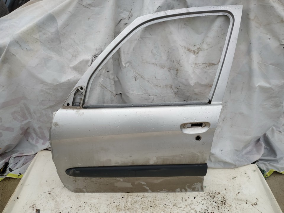 Doors - front left side used used Citroen XSARA PICASSO 2000 2.0