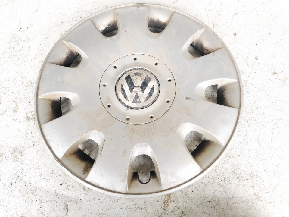 колпаки на колеса R15 1j0601147 used Volkswagen GOLF 1993 1.6