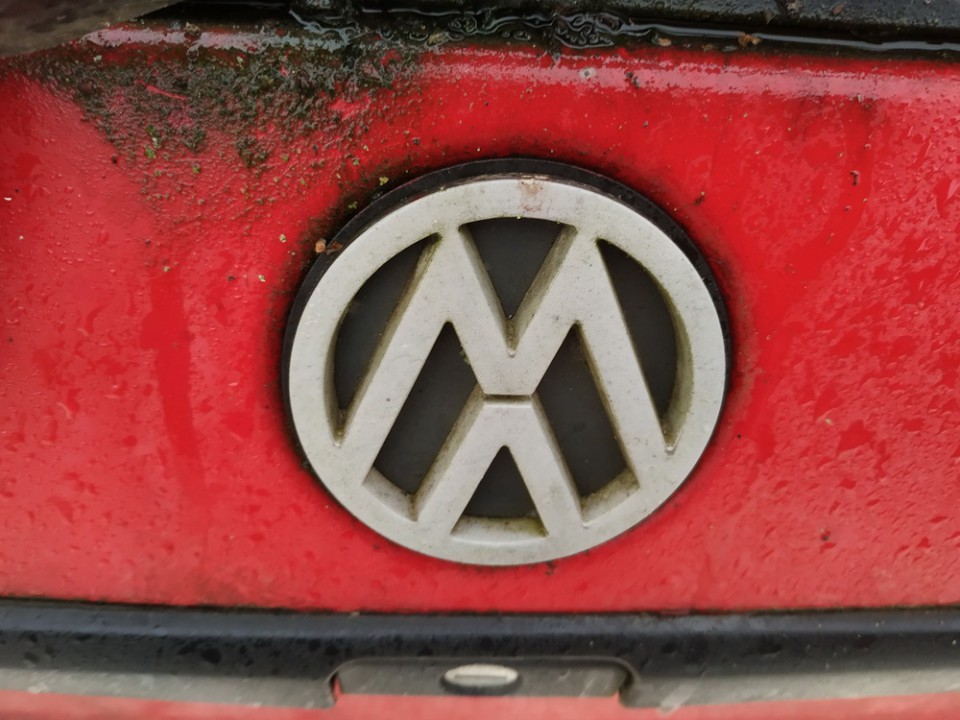 Задние Эмблема used used Volkswagen GOLF 1995 1.9