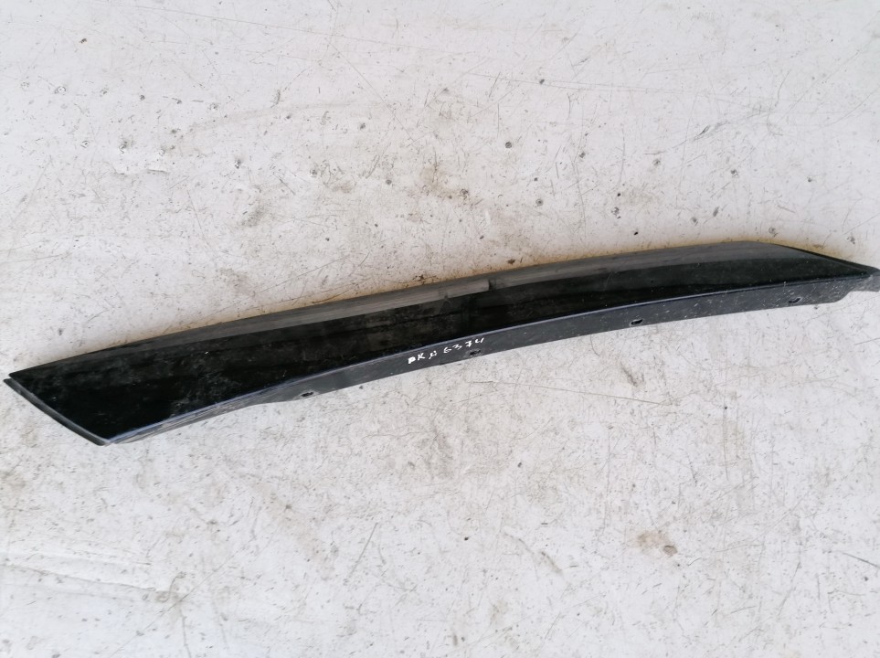 Glass Trim Molding-weatherstripping - front left side 5j6853263a used Skoda ROOMSTER 2008 1.9