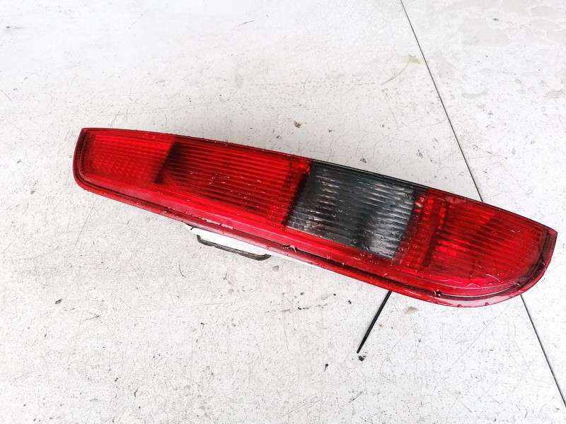 Tail Light lamp Outside, Rear Left USED USED Ford FOCUS 2002 1.6