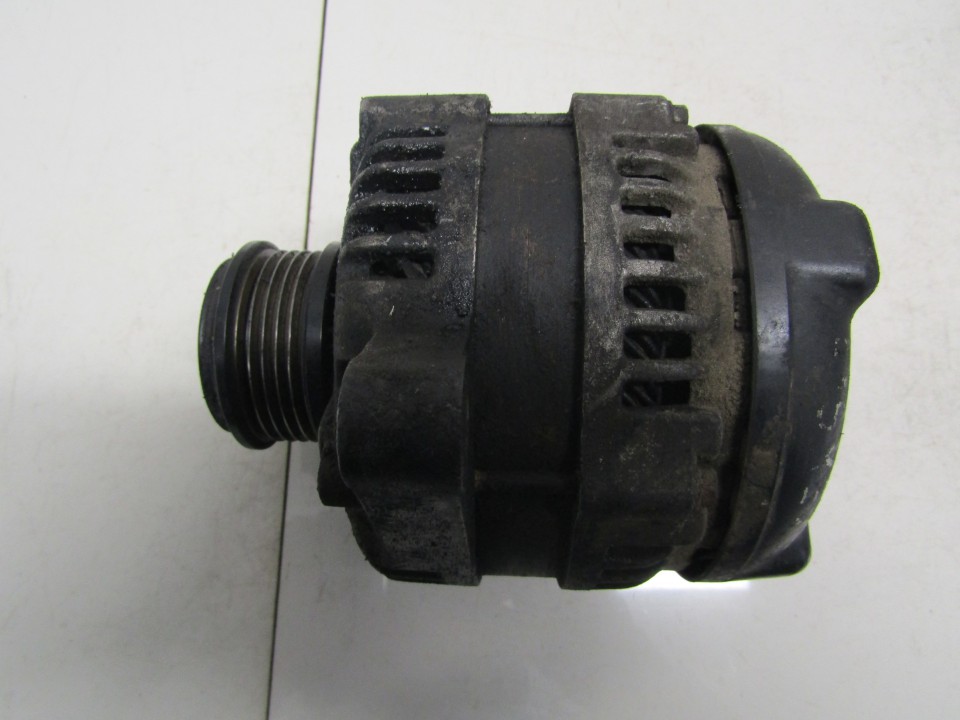 Alternator used used Toyota PREVIA 1991 2.4