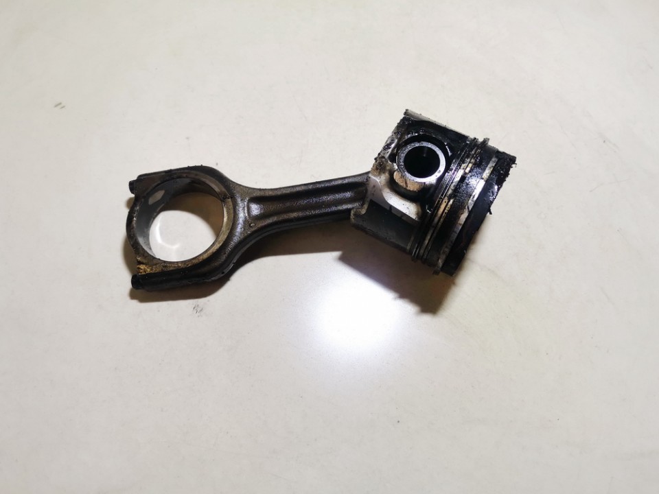 Piston and Conrod (Connecting rod) 619 used Citroen C5 2002 2.0