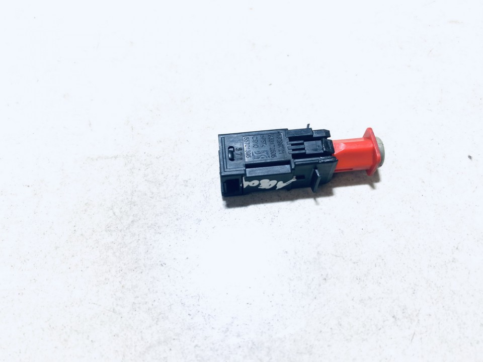 Brake Light Switch (sensor) - Switch (Pedal Contact) 13299721 366172505, 55701395 Opel VECTRA 1998 1.8