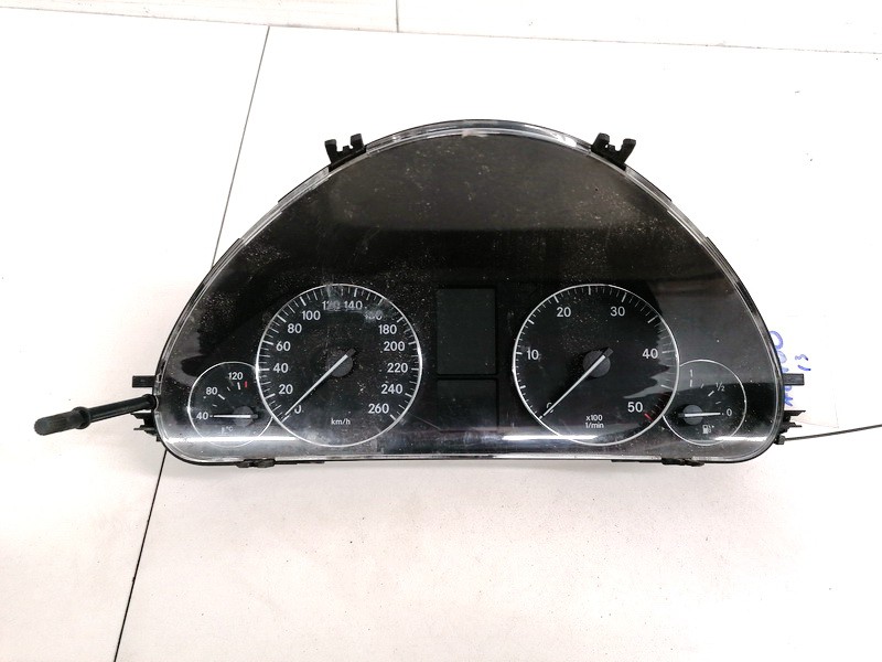 Speedometers - Cockpit - Speedo Clocks Instrument A2035404947 110.080.266 Mercedes-Benz C-CLASS 2003 2.2