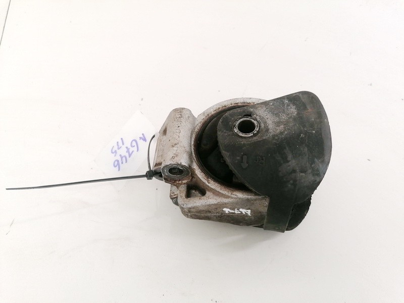 Engine Mounting and Transmission Mount (Engine support) 90814380 USED Volvo V40 1998 1.8
