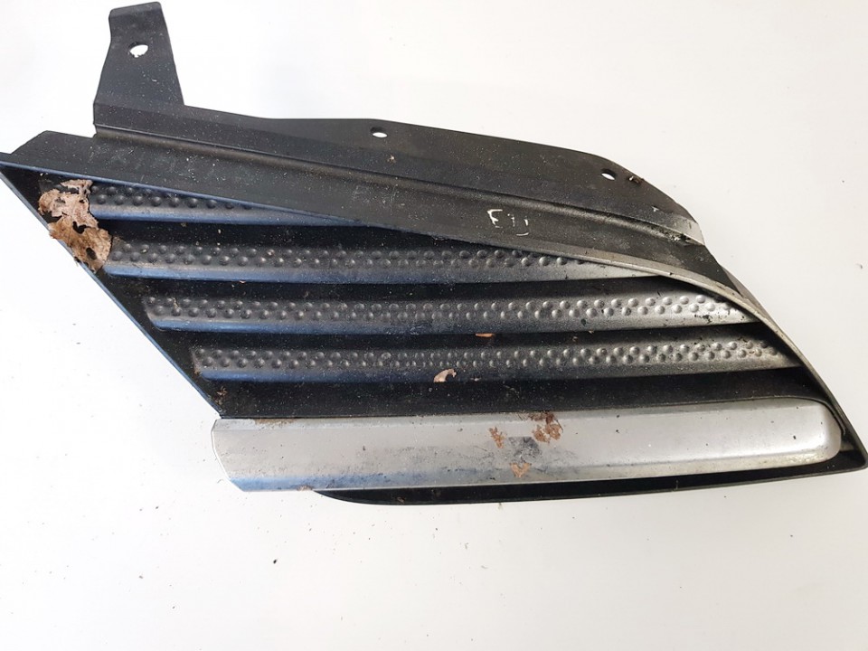 Bumper Grille Front Right used used Nissan PRIMERA 2000 2.0