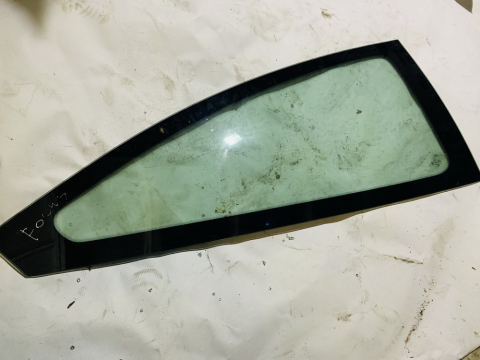 Rear Right passenger side corner quarter window glass used used Ford FOCUS 2000 1.8