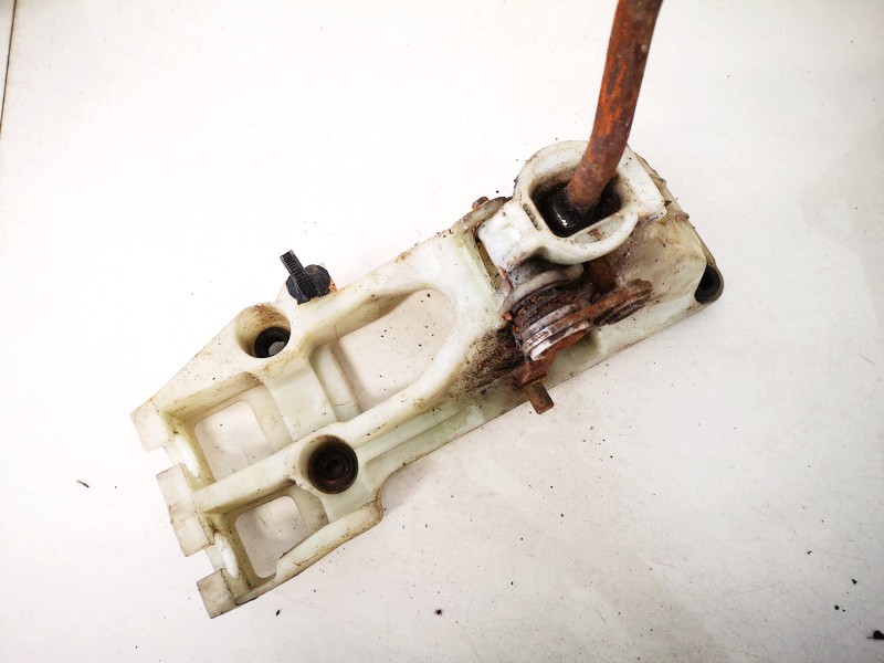 Gearshift Lever Mechanical (GEAR SELECTOR UNIT) used used Toyota AVENSIS 1998 1.8