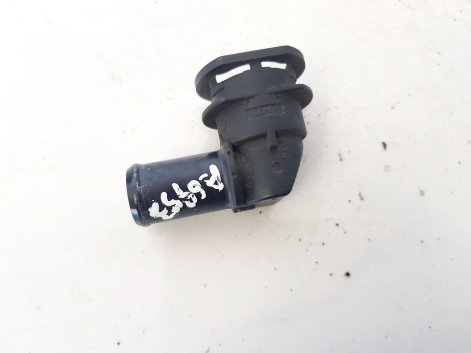 Coolant Flange (Engine Coolant Thermostat Housing Cover) 3322 A4420 Toyota PRIUS 2013 1.8
