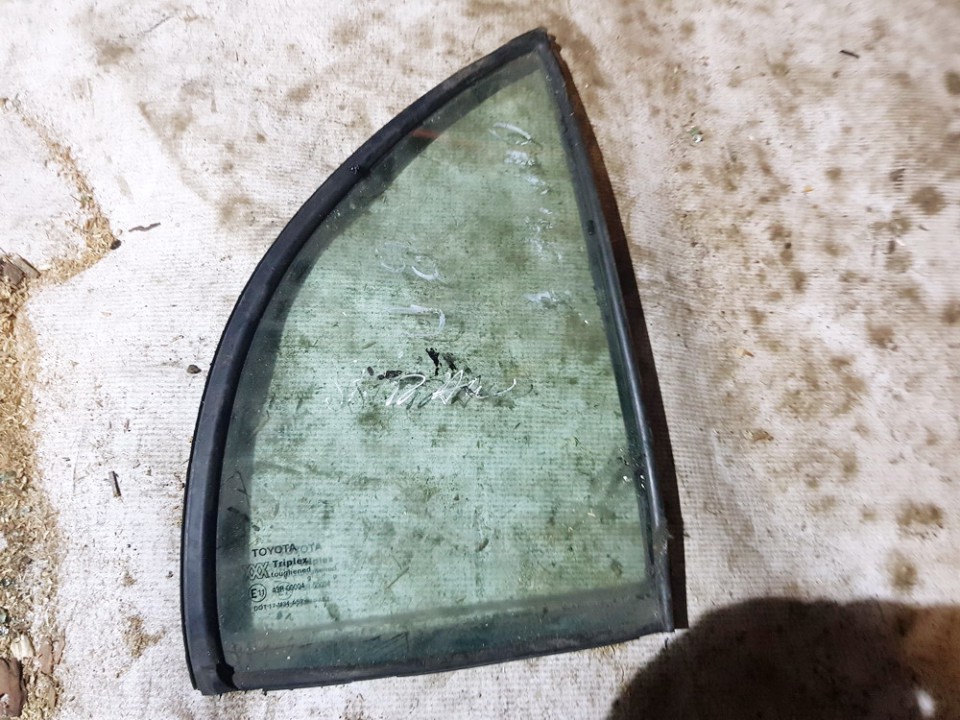 Поворотное стекло - задний правый used used Toyota CARINA 1994 1.6