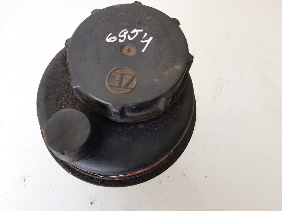 Power Steering Pump Oil Reservoir Tank used used Iveco DAILY 2003 2.8