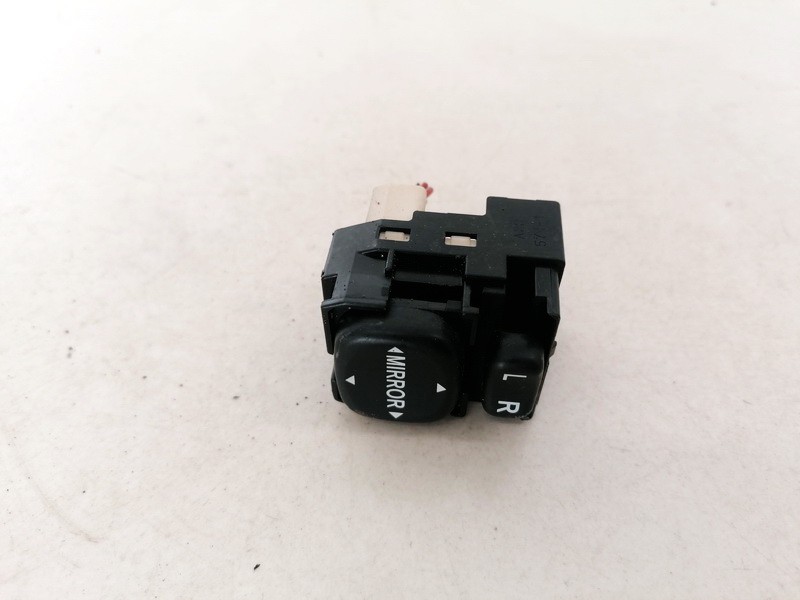 Wing mirror control switch (Exterior Mirror Switch) 183574 USED Toyota AVENSIS VERSO 2003 2.0