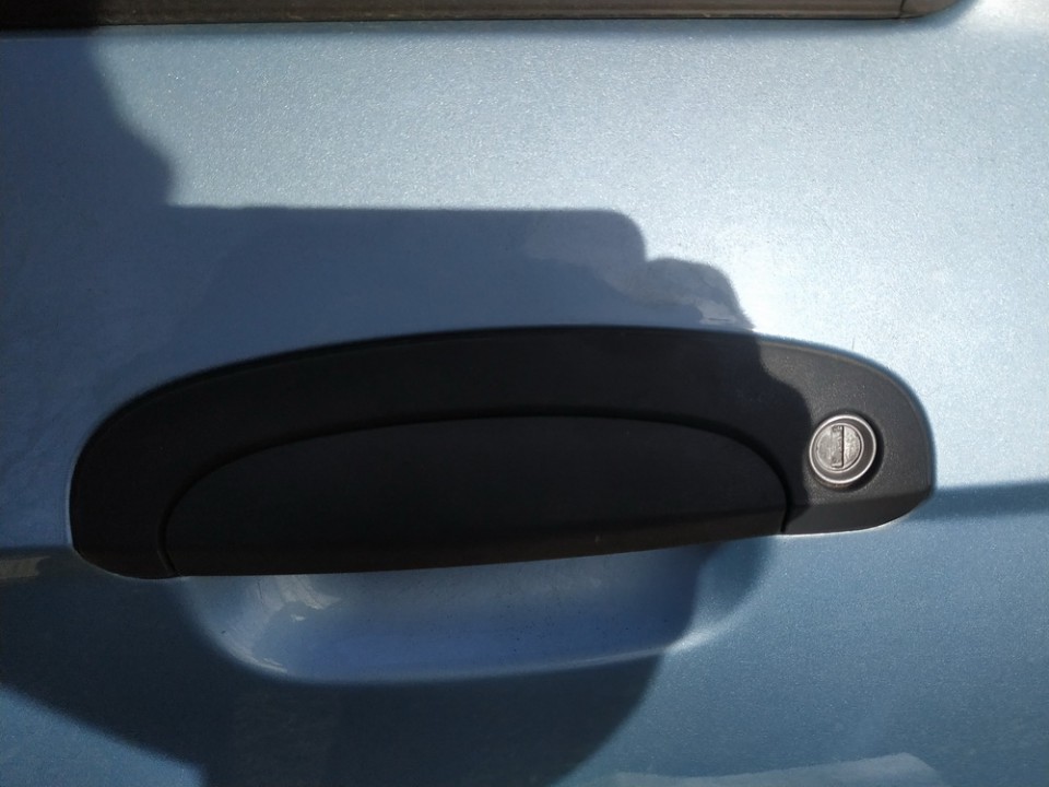 Ручка двери нaружная передний левый used used Hyundai GETZ 2005 1.3