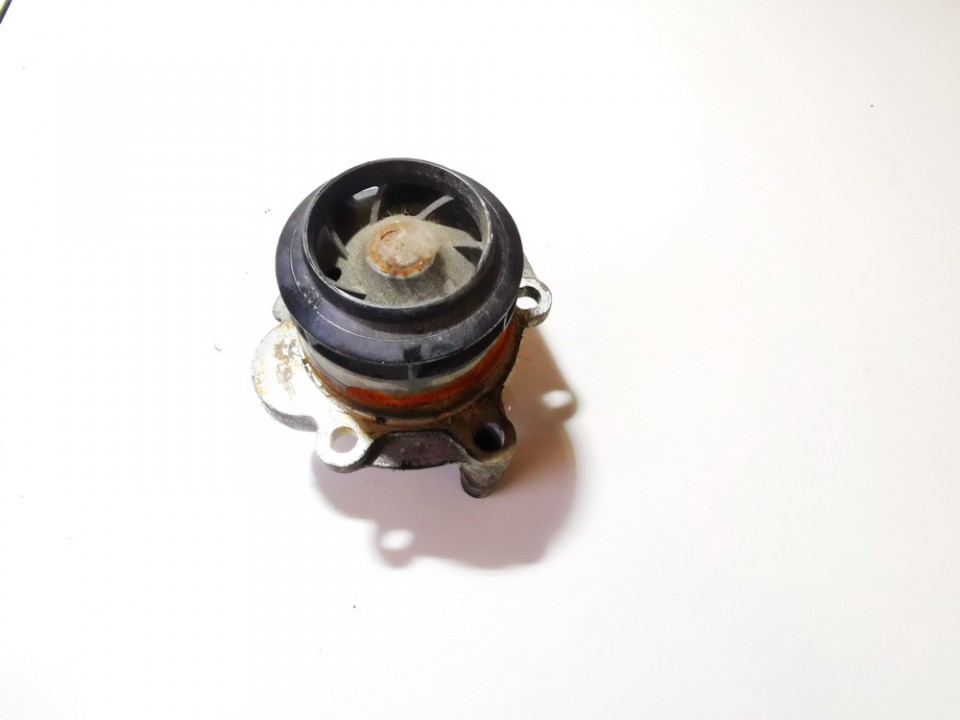 Vandens pompa (siurblys) 038c 038121031f Volkswagen PASSAT 1997 1.9