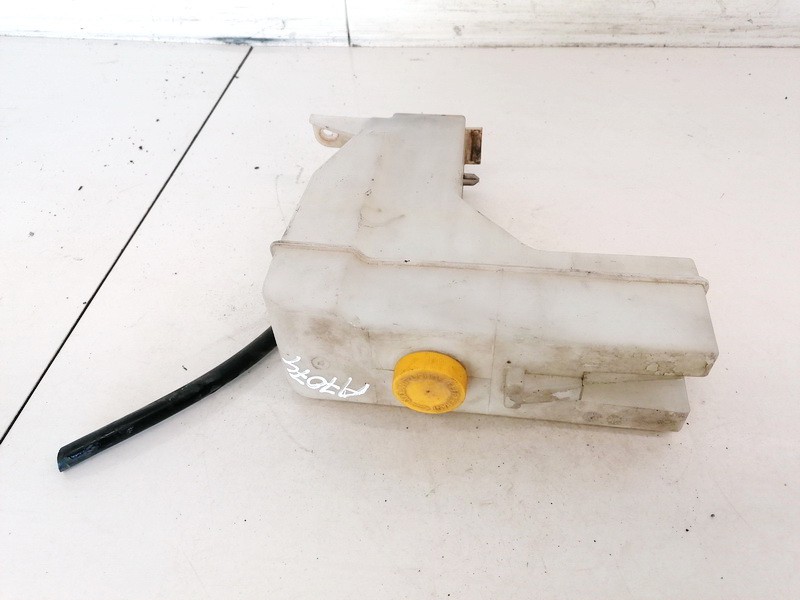 Expansion Tank coolant (RADIATOR EXPANSION TANK BOTTLE ) USED USED Nissan X-TRAIL 2004 2.2