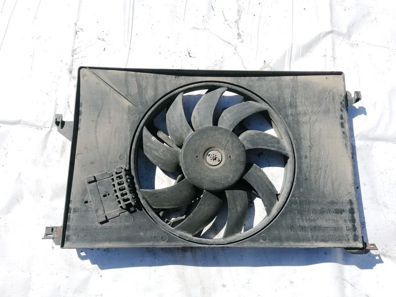 Difuzorius (radiatoriaus ventiliatorius) 13159730 USED Opel SIGNUM 2003 3.0