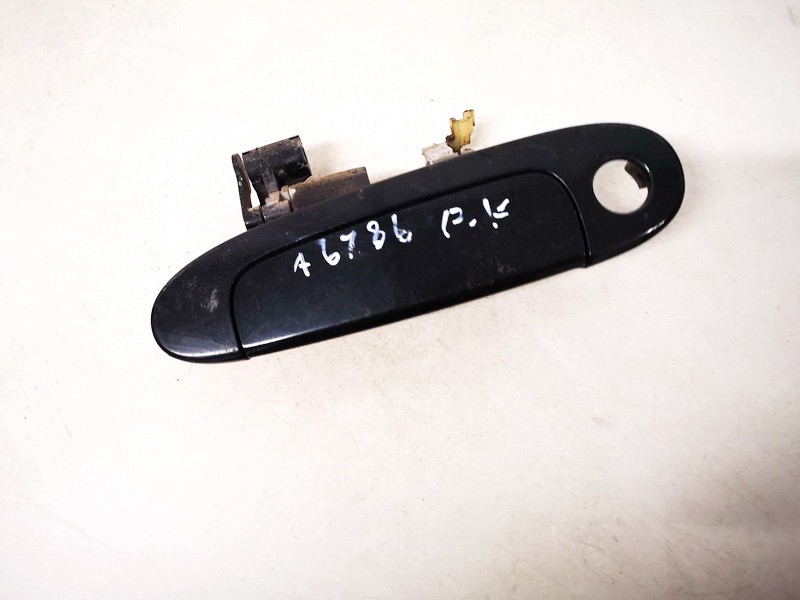Door Handle Exterior, front left side used used Toyota YARIS 2000 1.0
