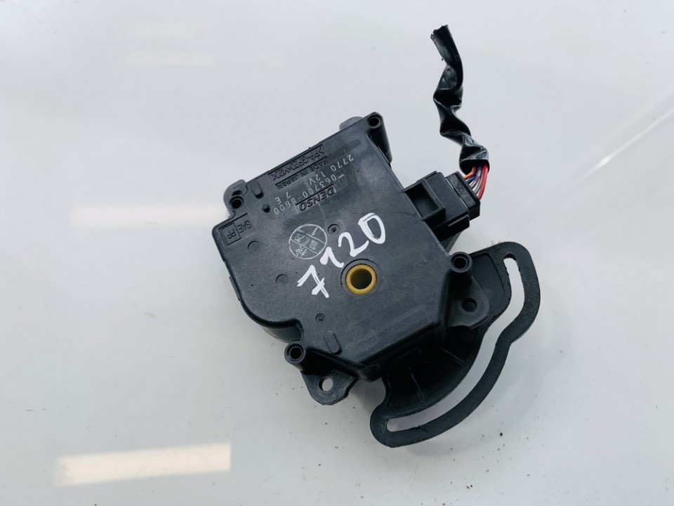 Heater Vent Flap Control Actuator Motor 0637008600 063700-8600, 277012v Toyota AVENSIS VERSO 2003 2.0