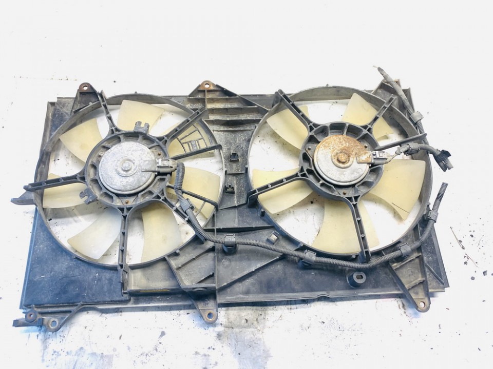 Difuzorius (radiatoriaus ventiliatorius) used used Toyota AVENSIS VERSO 2001 2.0