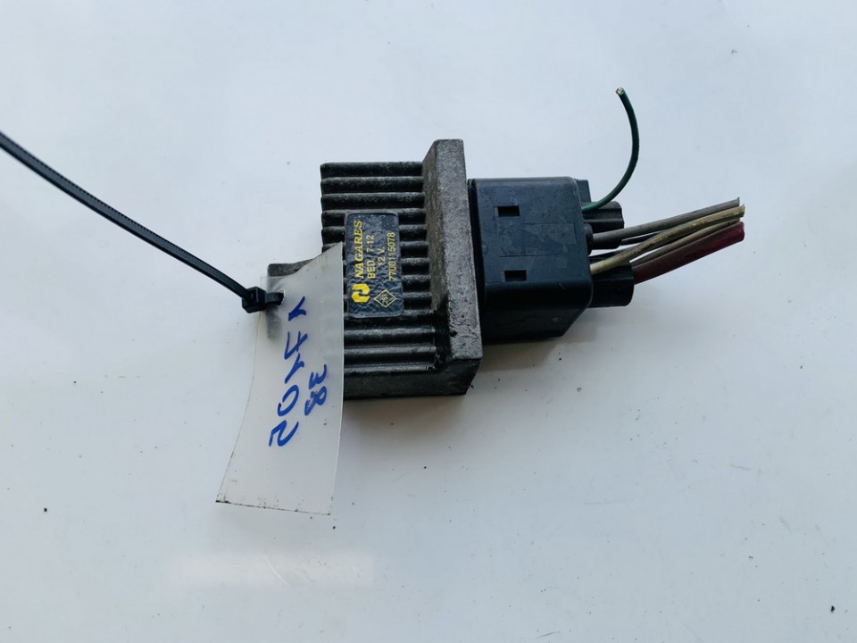 Glow plug relay 7700115078 used Renault SCENIC 1998 1.9