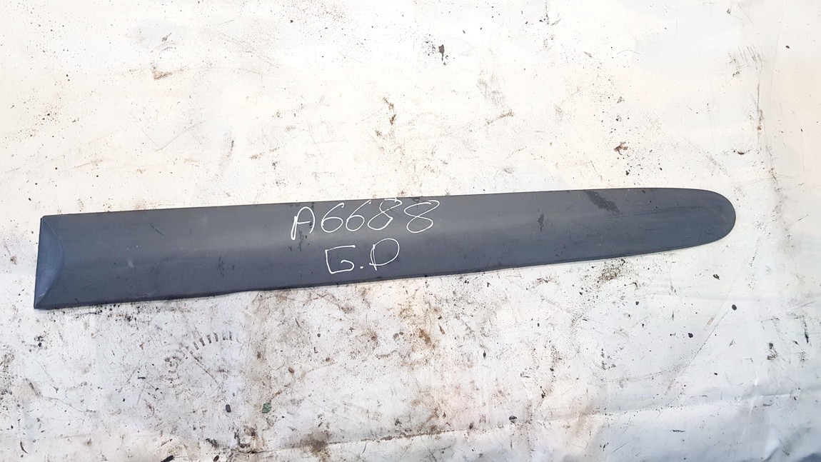 Molding door - rear right side 7700841672 used Renault SCENIC 1997 1.6