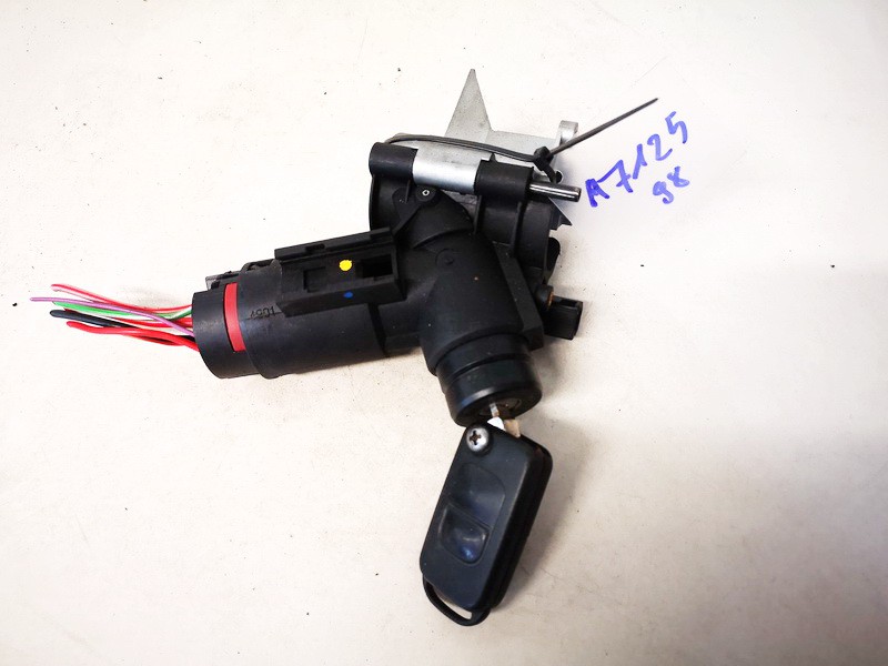 Ignition Barrels (Ignition Switch) used used Mercedes-Benz VANEO 2002 1.9