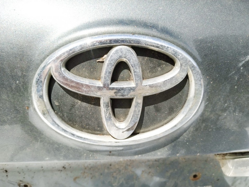 Задние Эмблема used used Toyota COROLLA 2003 1.4