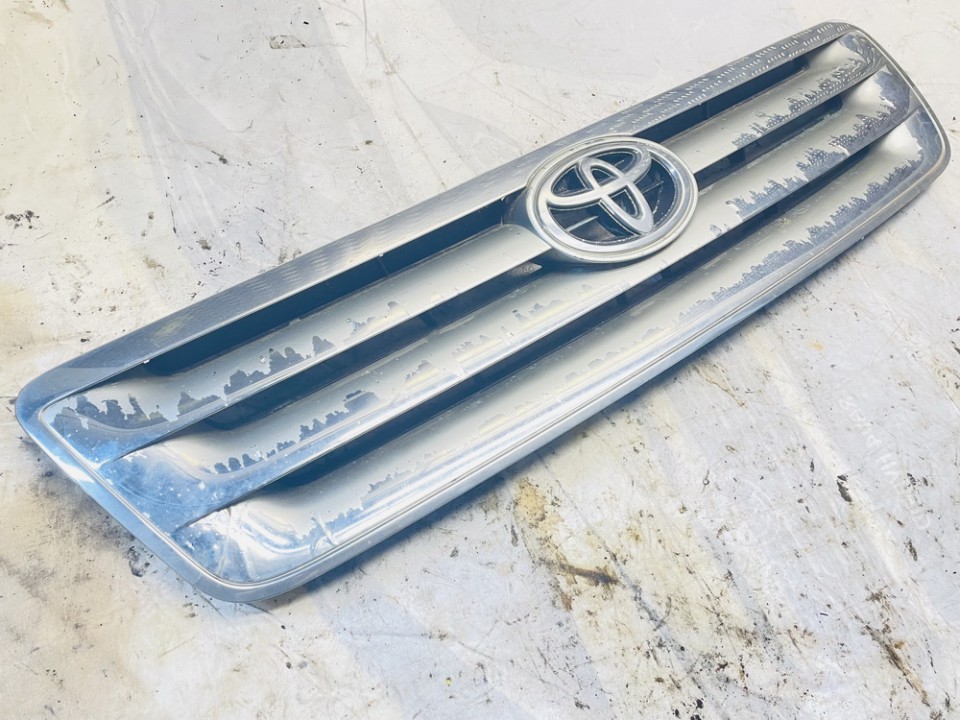 Front hood grille 5311144110 53111-44110, 5311144120 Toyota AVENSIS VERSO 2001 2.0