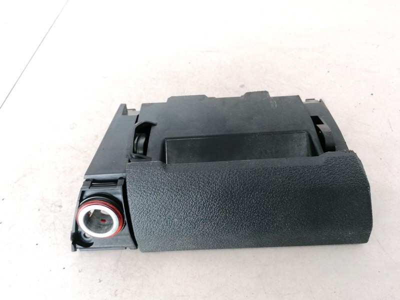 Center Console Ashtray (Ash Tray) 1T1857961 USED Volkswagen TOURAN 2003 2.0