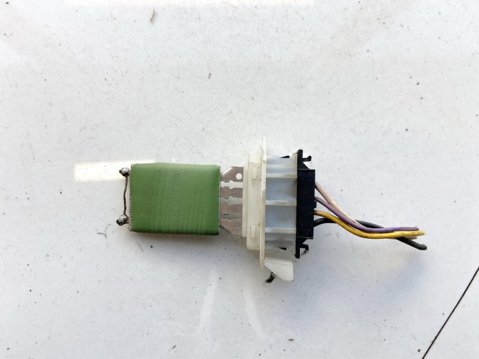 Heater Resistor (Heater Blower Motor Resistor) 0917249 used Peugeot PARTNER 2002 1.9