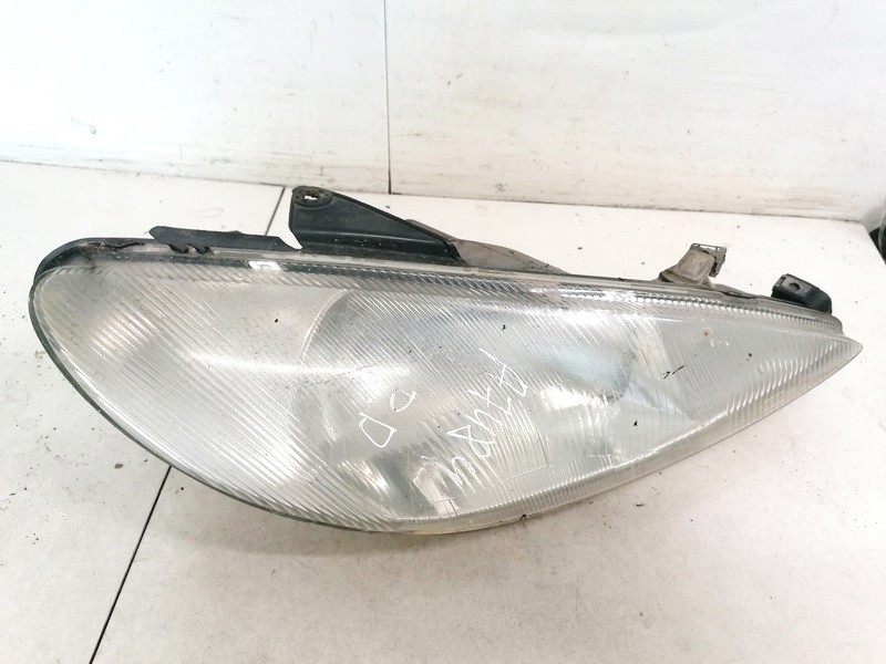 Front Headlight Right RH USED USED Peugeot 206 2001 2.0