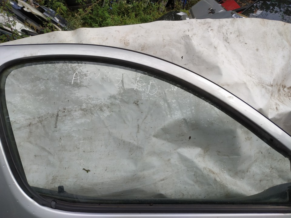 Боковое окно - передний правый used used Toyota YARIS VERSO 1999 1.3