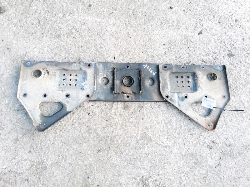 Engine Mount Bracket and Gearbox Mount Bracket USED USED Iveco DAILY 2002 2.8