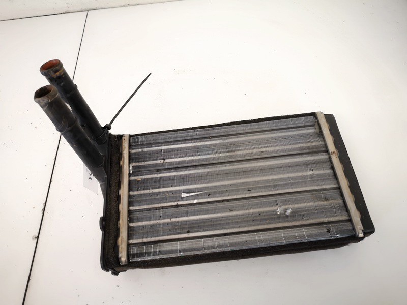 Радиатор отопителя 8d1819031b used Volkswagen PASSAT 1992 1.9