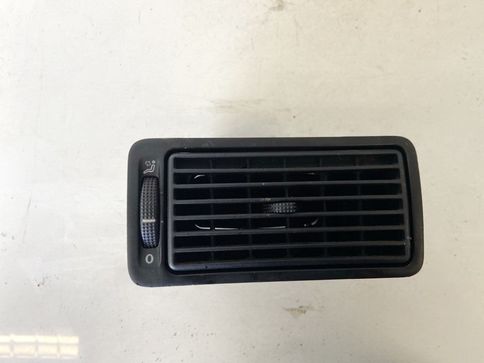 Dash Vent (Air Vent Grille) right used used Volkswagen GOLF 2006 1.6