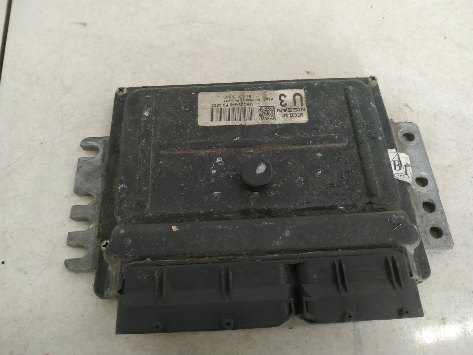 ECU Engine Computer (Engine Control Unit) mec32040 mec32-040  Nissan MICRA 1994 1.0