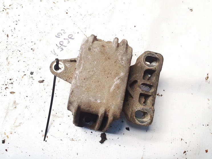 Engine Mounting and Transmission Mount (Engine support) used used Volkswagen GOLF 2007 2.0