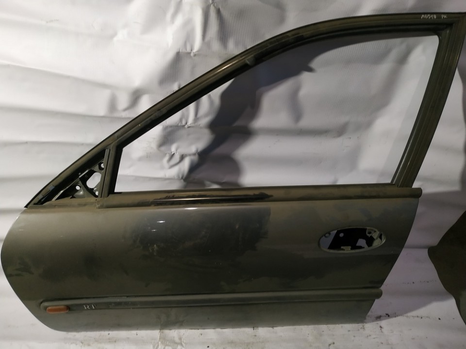Doors - front left side pilkos used Renault LAGUNA 1997 1.8