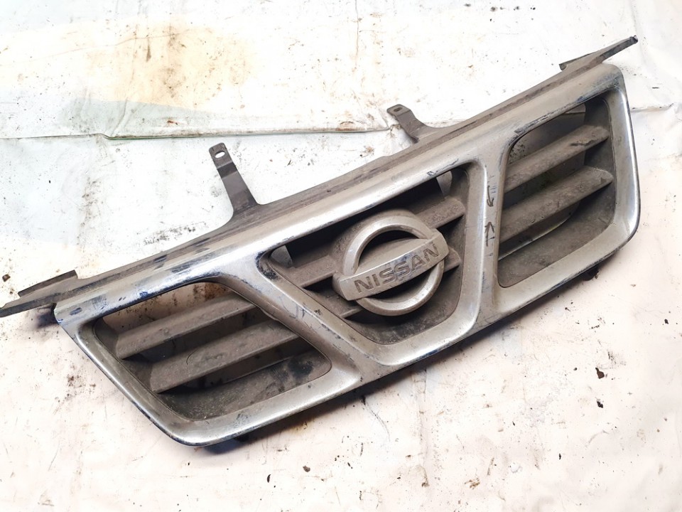 Front hood grille 623108h700 used Nissan X-TRAIL 2006 2.2