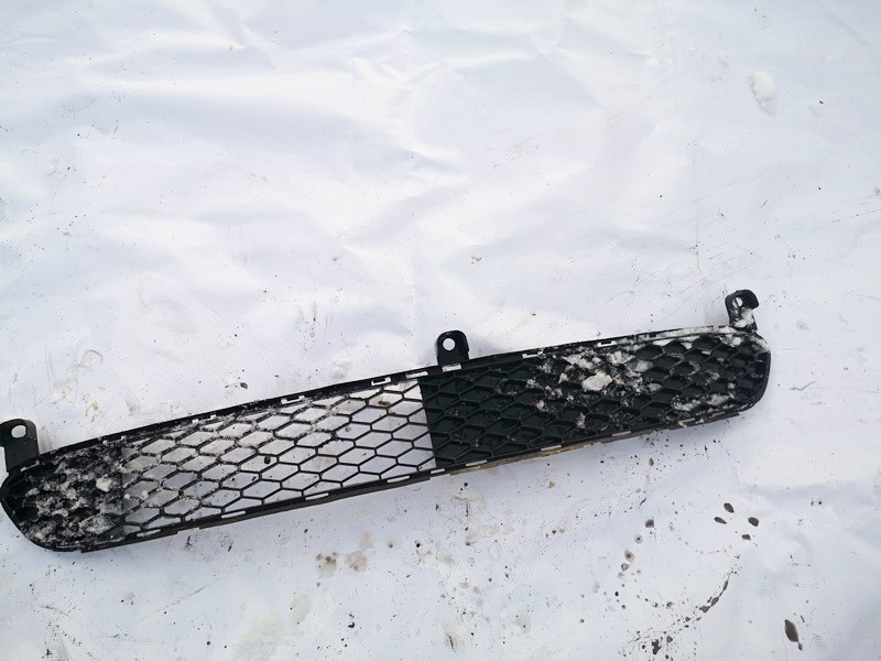 Bumper Grille Front Center 531120h010 53112-0h010 Toyota AYGO 2006 1.0
