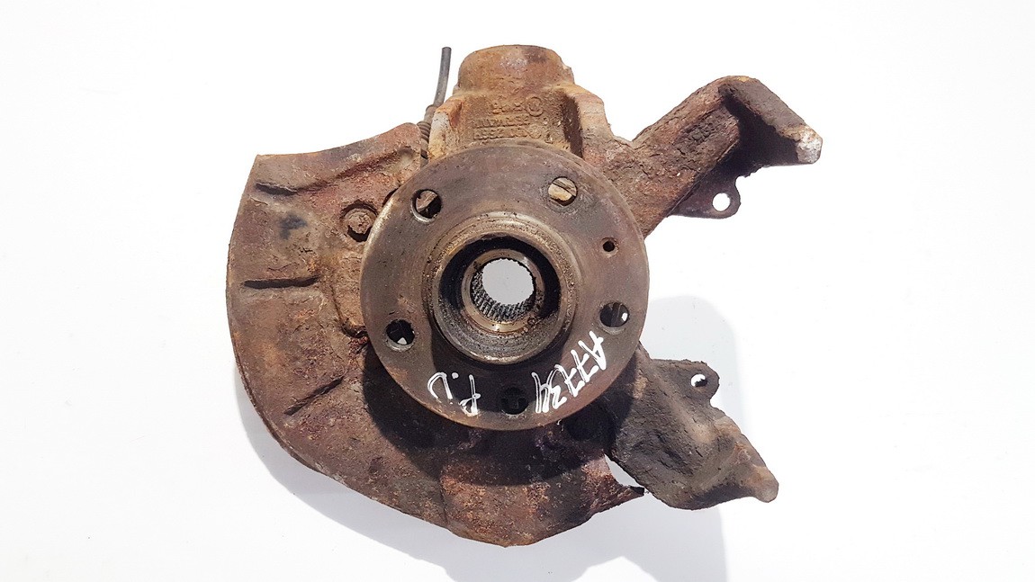 Steering knuckle - front right side used used Volkswagen GOLF 2000 1.9
