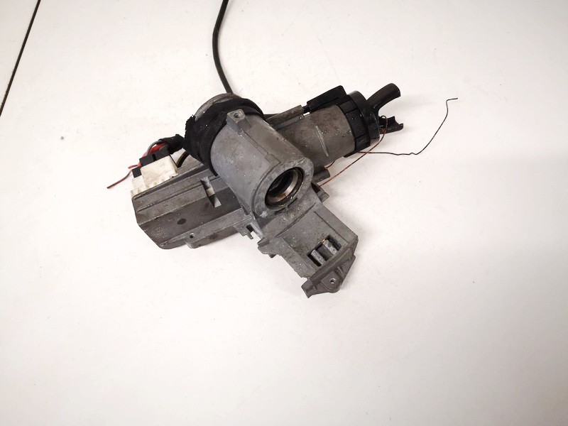Ignition Barrels (Ignition Switch) P012106 USED Volkswagen SHARAN 2000 1.9