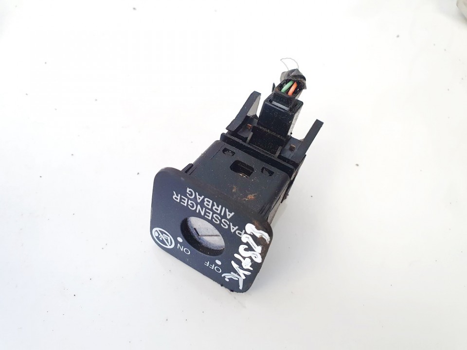 AIRBAG on off Switch (SAFETY ON-OFF SWITCH) used used Lexus IS - CLASS 2002 2.0