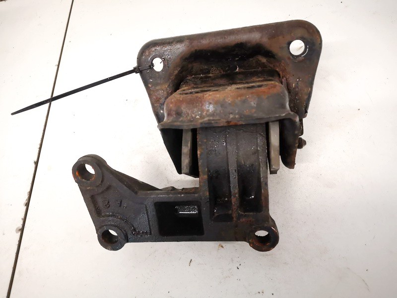 Engine Mounting and Transmission Mount (Engine support) used used Kia CARENS 2008 2.0