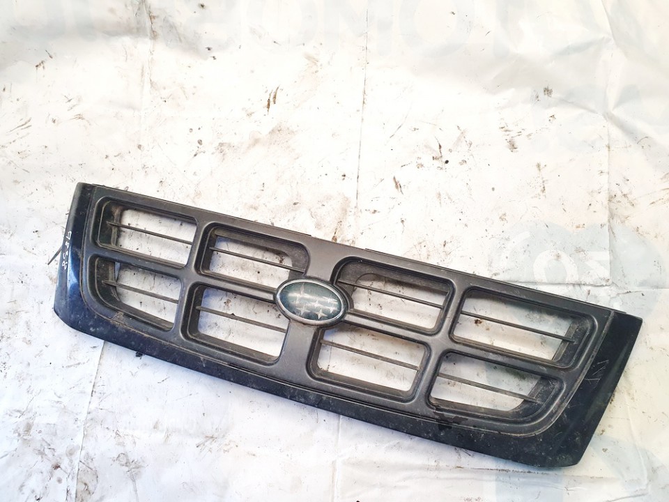 Front hood grille used used Subaru FORESTER 2010 2.0