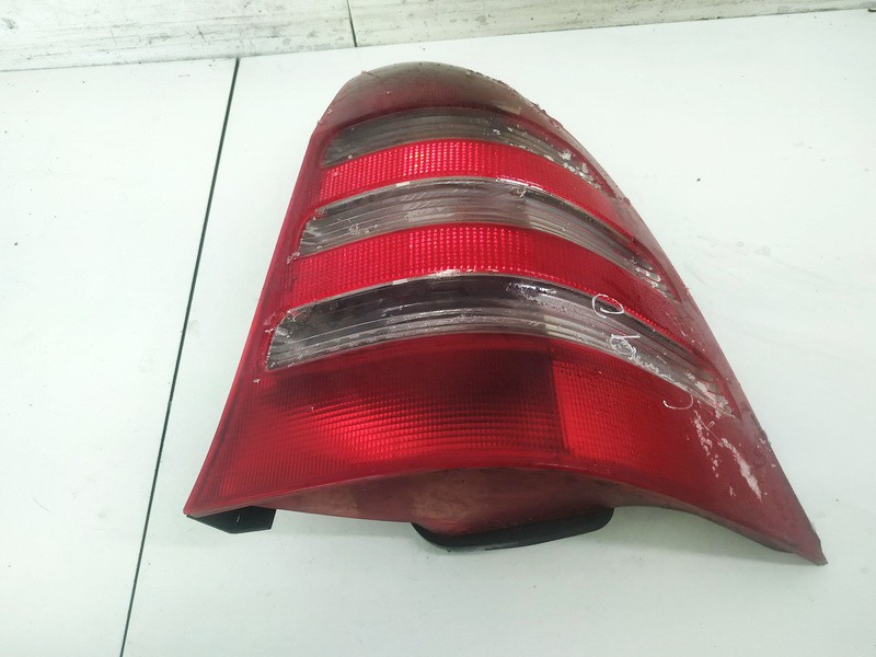 Tail Light lamp Outside, Rear Right 153538 USED Mercedes-Benz C-CLASS 2000 2.2