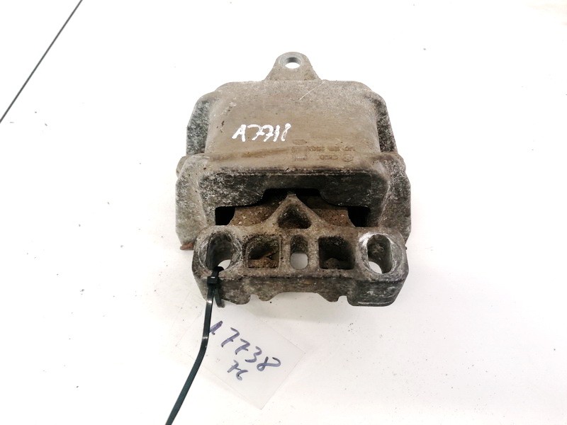 Engine Mounting and Transmission Mount (Engine support) 1J0199555 USED Volkswagen GOLF 1995 1.9