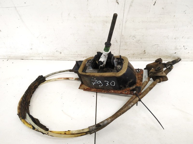 Gearshift Lever Mechanical (GEAR SELECTOR UNIT) 3A0711266 USED Volkswagen PASSAT 1990 1.6