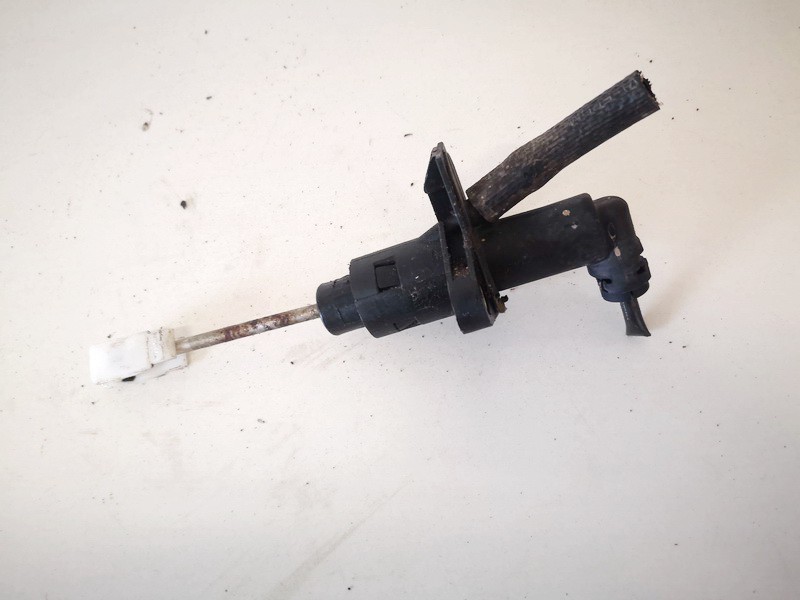 Master clutch cylinder used used Volkswagen POLO 1993 1.0